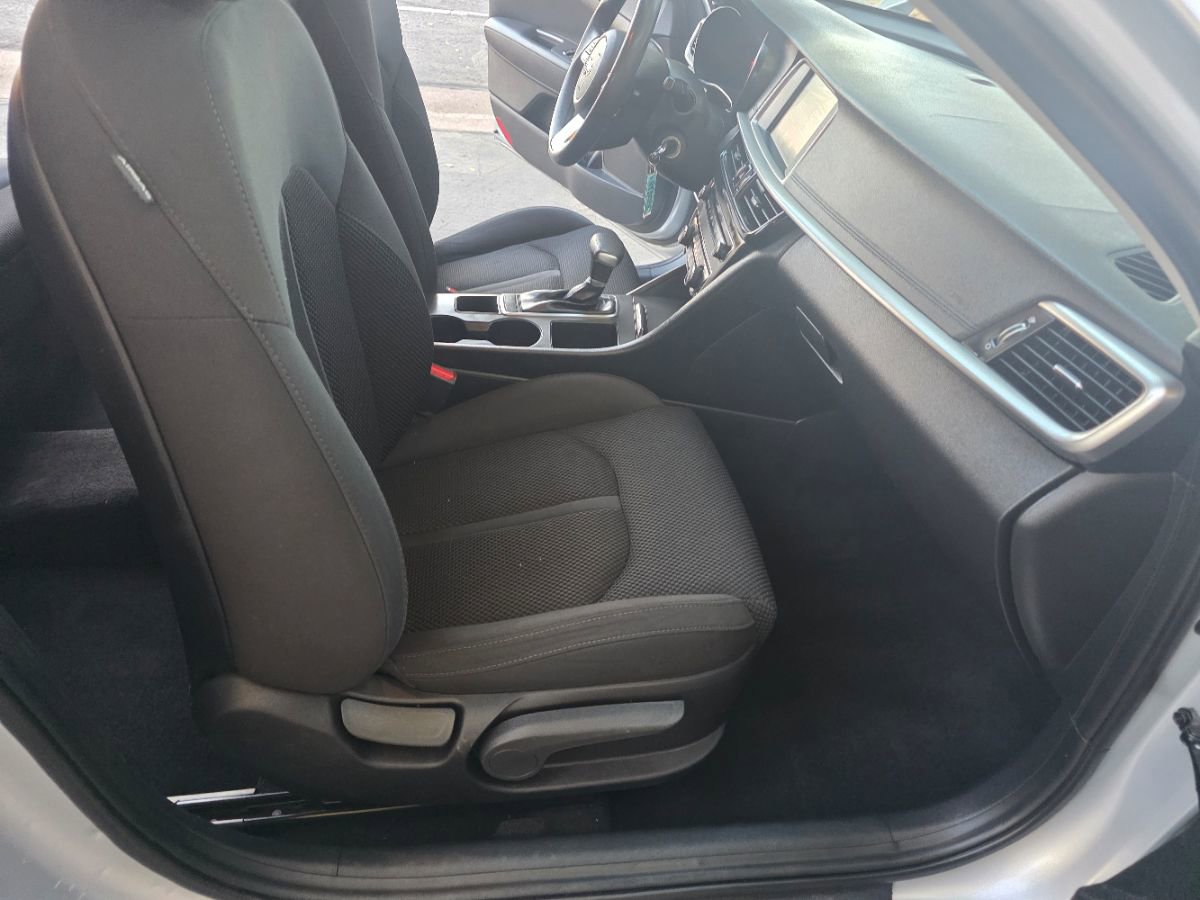 Used 2019 Kia Optima LX image 31