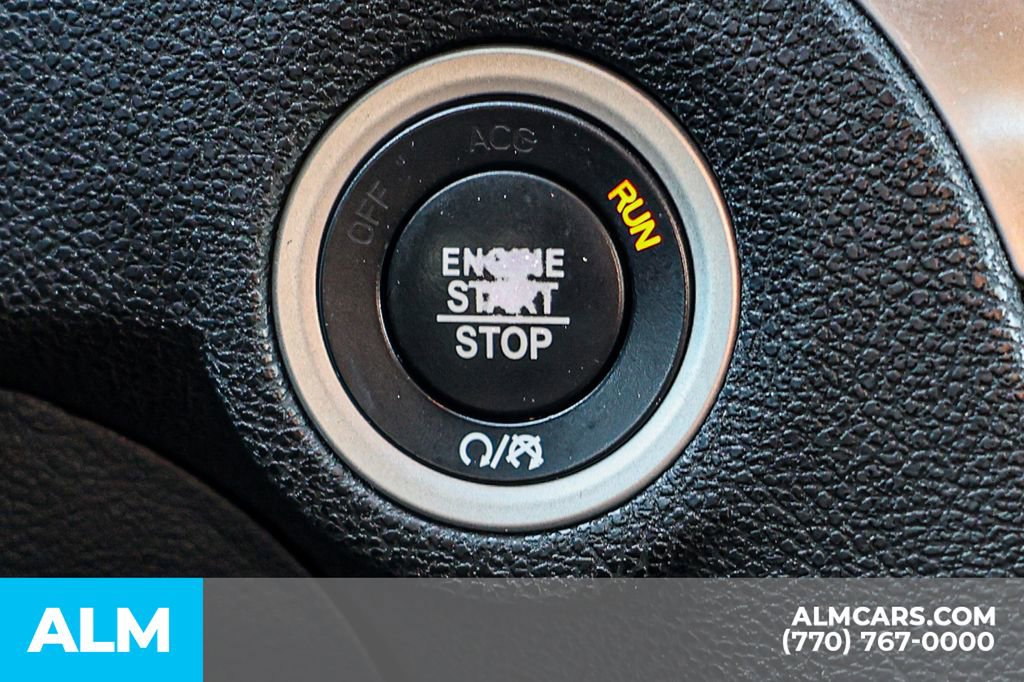 Used 2017 Chrysler 300 Limited RWD image 42