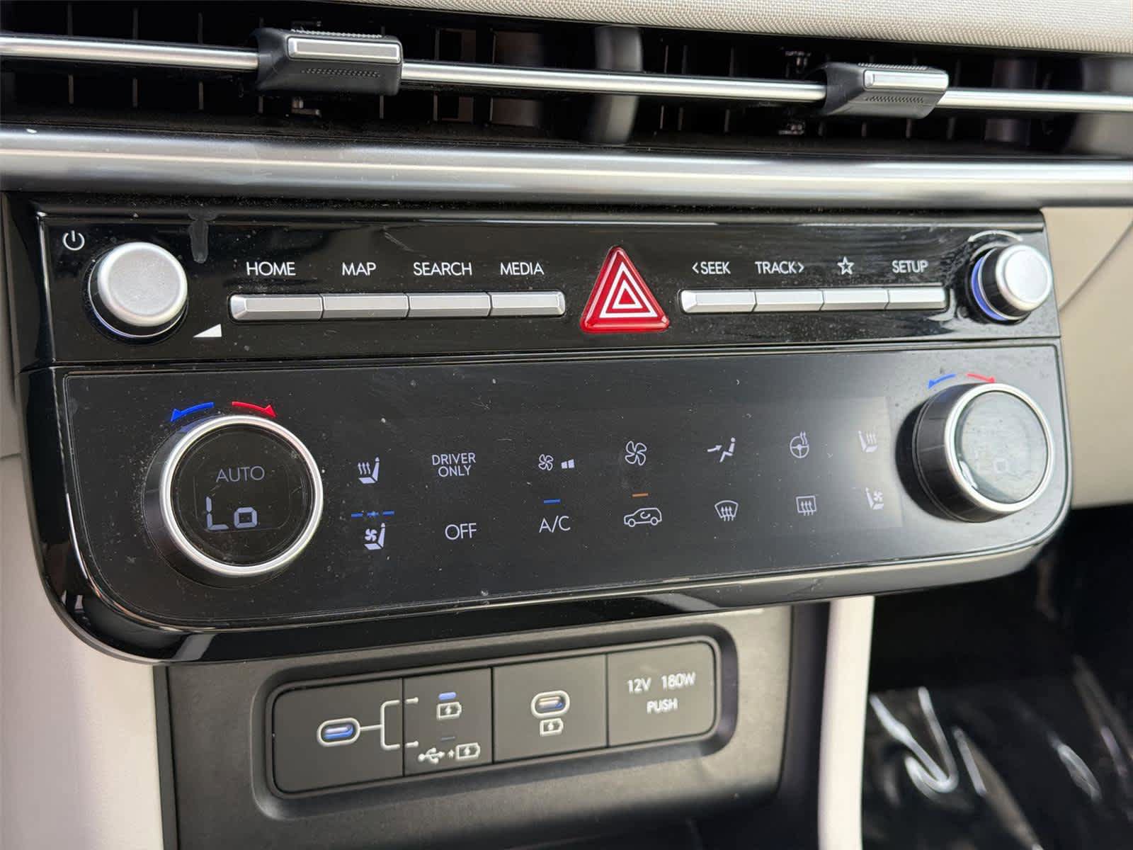 Used 2025 Hyundai Tucson Limited AWD/4WD image 39