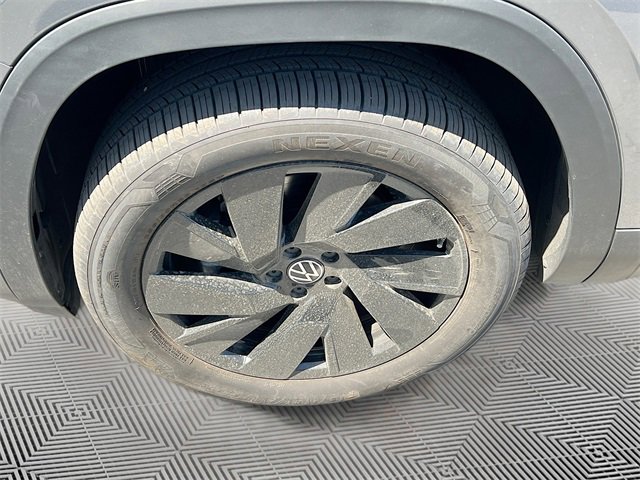 New 2024 Volkswagen Atlas Cross Sport SE image 29