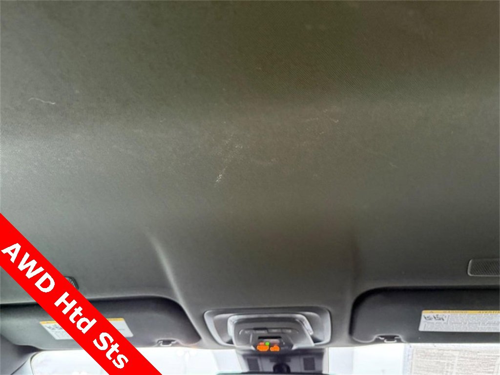 Used 2023 Toyota Crown XLE image 15