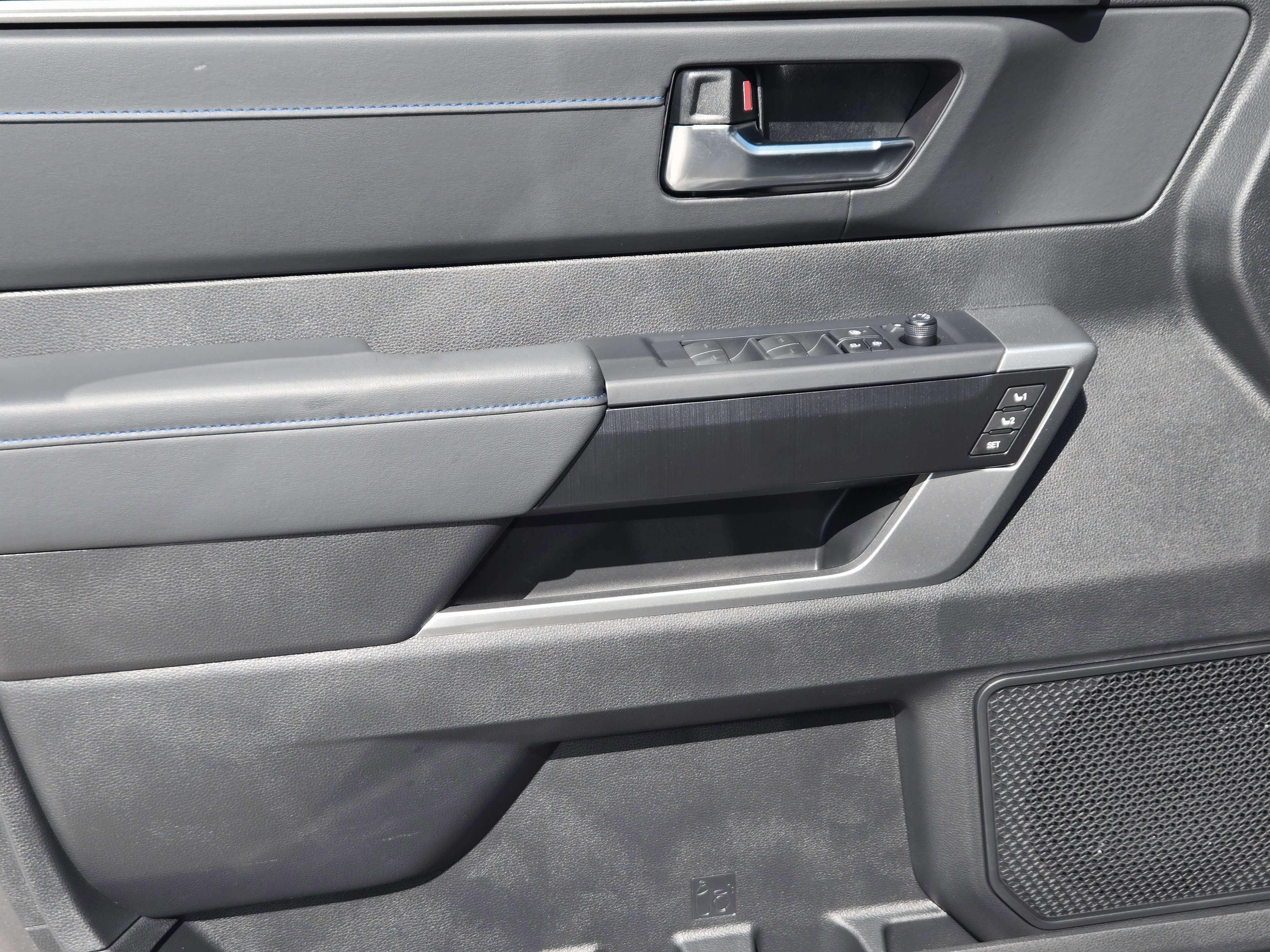 New 2025 Toyota Tundra Platinum image 19
