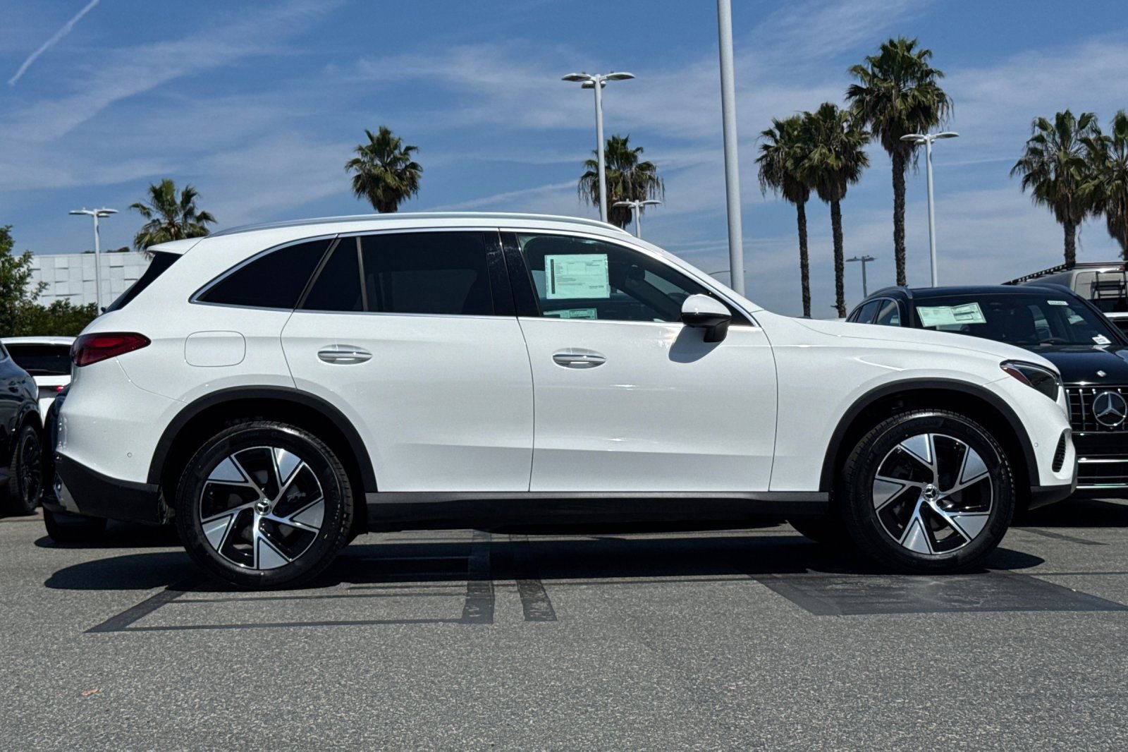 Certified 2024 Mercedes-Benz GLC 300 image 3