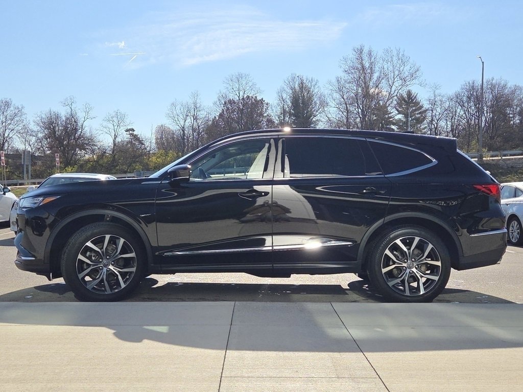 Used 2023 Acura MDX SH-AWD w/ Technology Package image 26