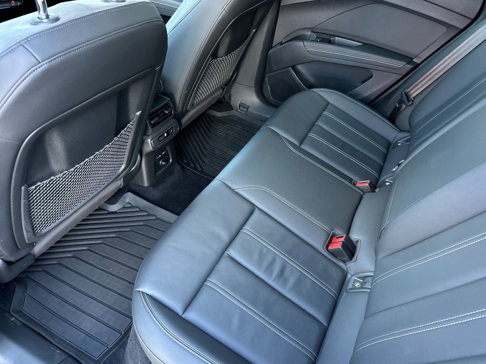 Used 2023 Audi Q4 e-tron Premium Plus w/ Premium Plus RWD image 12