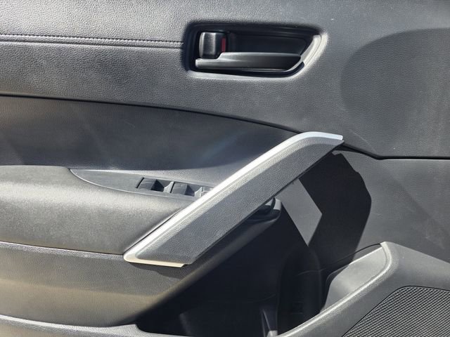 Used 2023 Toyota Corolla Cross LE image 16