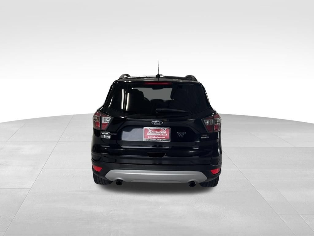 Used 2017 Ford Escape SE w/ Equipment Group 201A AWD/4WD image 4
