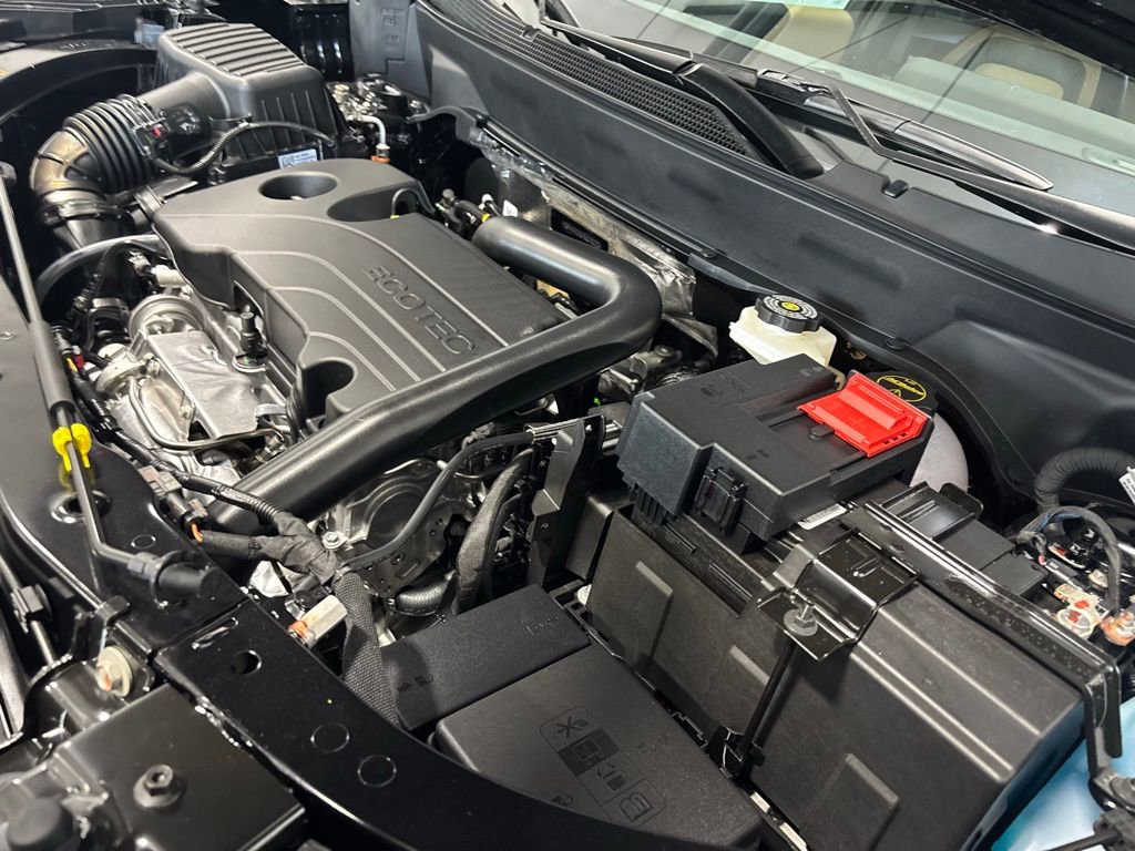New 2026 Chevrolet Equinox ACTIV w/ Safety and Technology Package FWD image 3