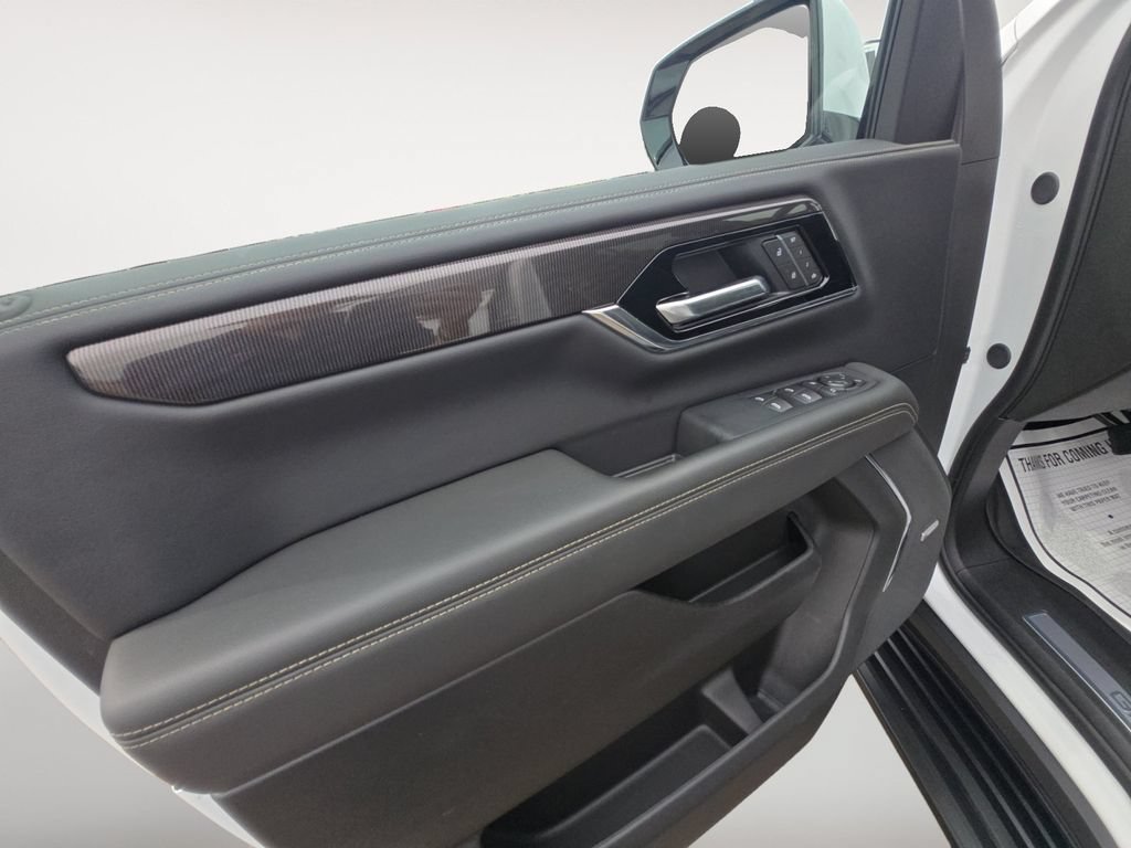 Certified 2026 GMC Yukon Elevation w/ LPO, Floor Liner Package AWD/4WD image 14