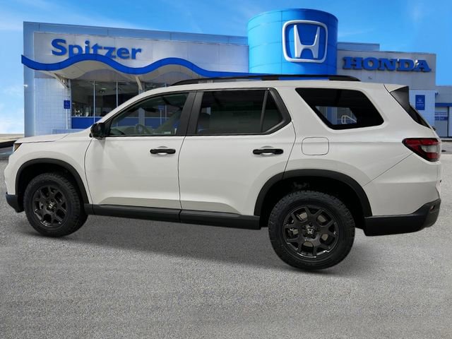 New 2025 Honda Pilot TrailSport image 7