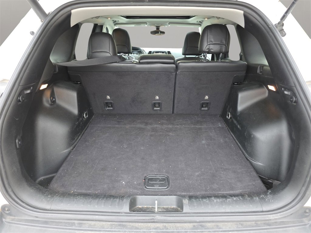 Used 2019 Jeep Cherokee Limited image 28