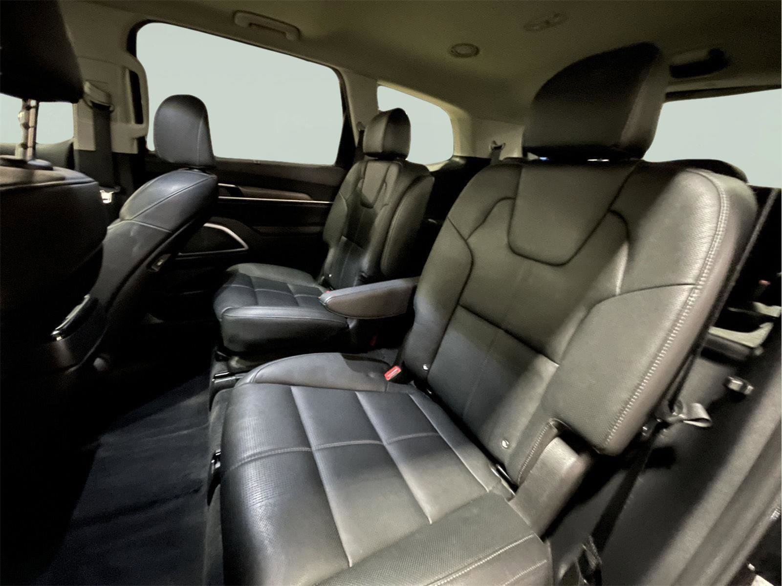 Used 2021 Kia Telluride EX w/ EX Premium Package image 16