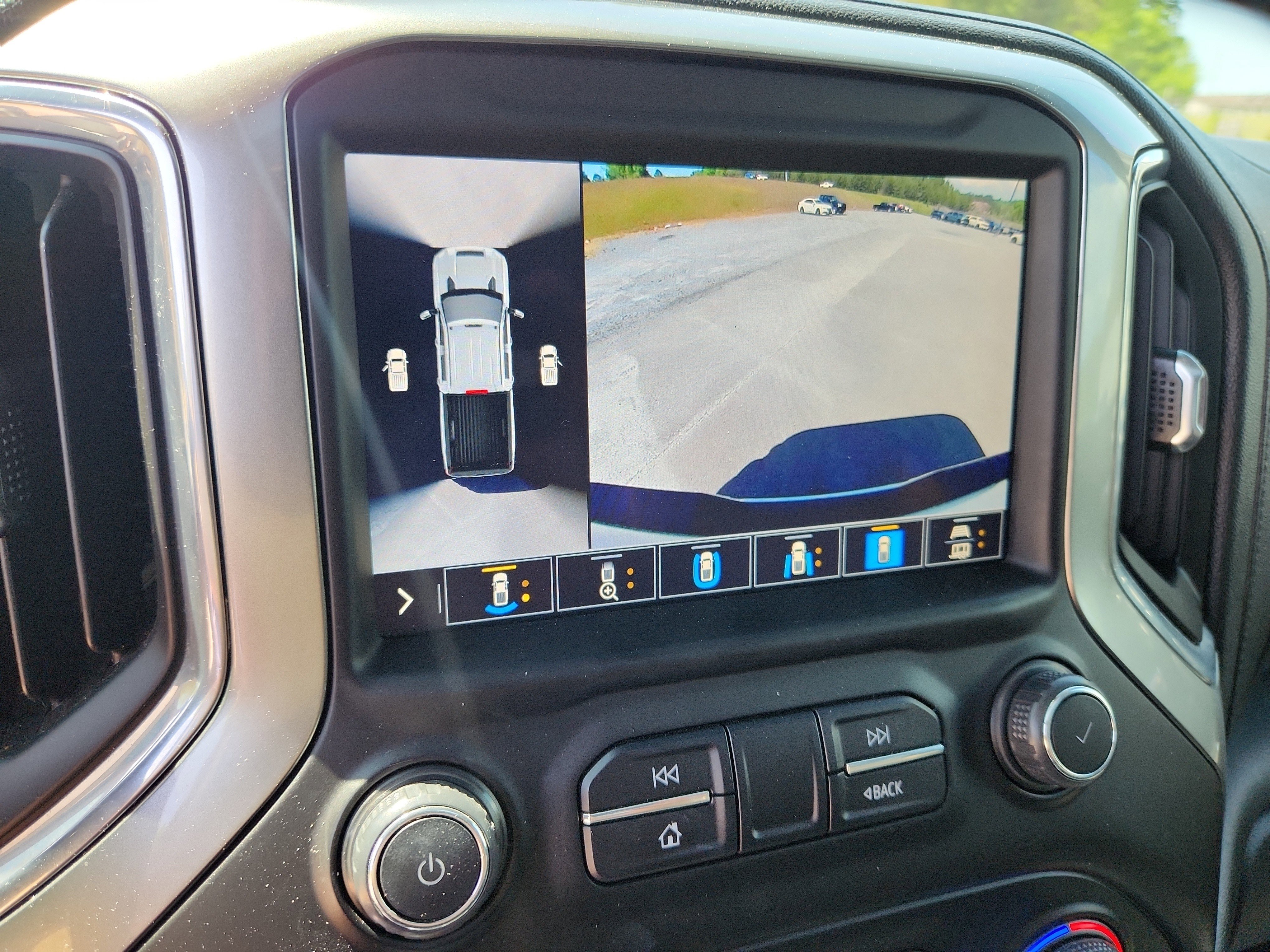 Used 2021 Chevrolet Silverado 2500 LTZ w/ LTZ Plus Package AWD/4WD image 38