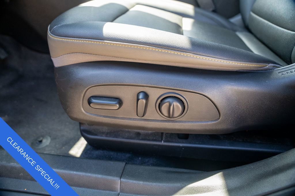 Used 2025 Chevrolet Trax ACTIV w/ Driver Confidence Package image 17