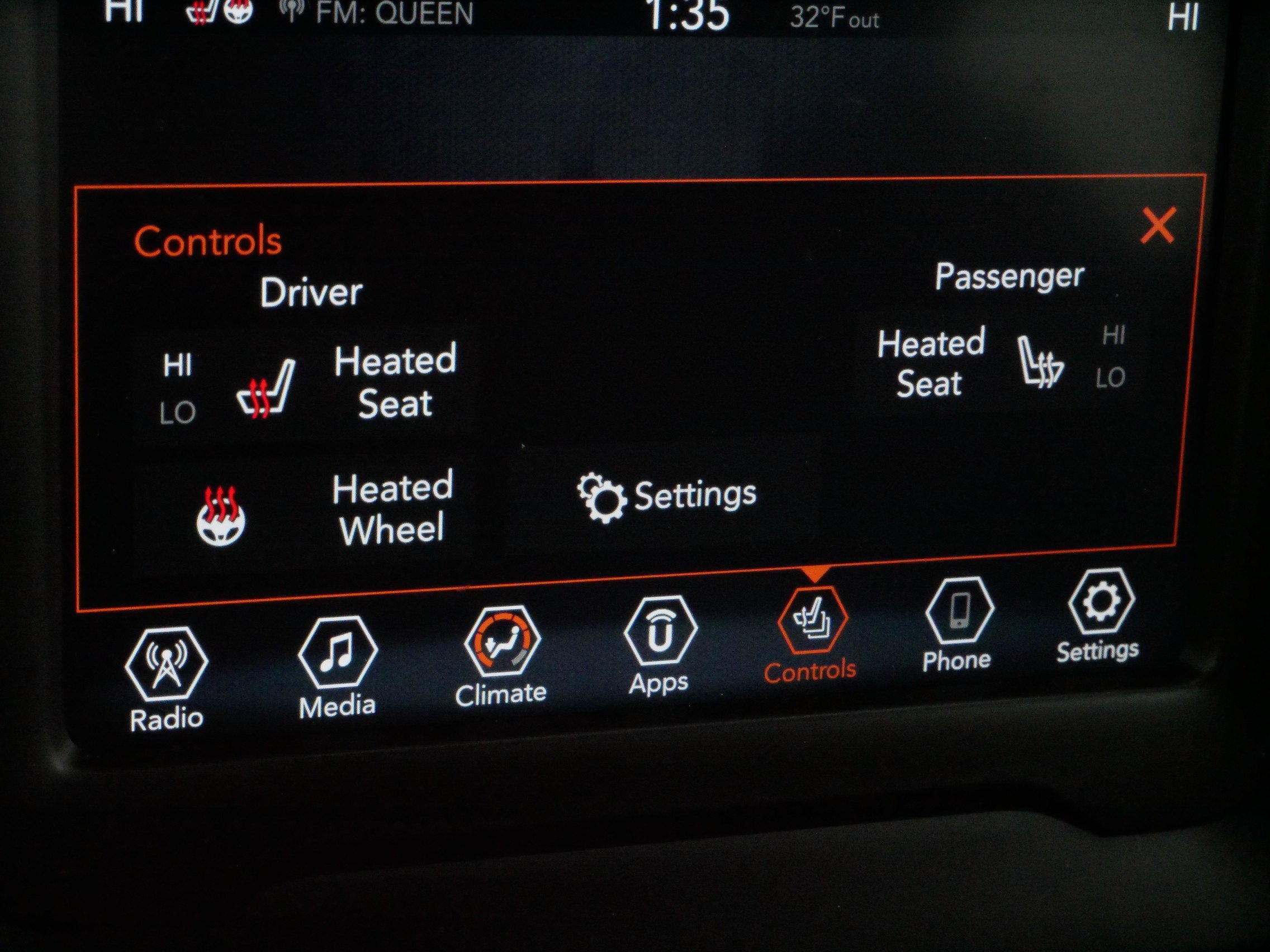 Used 2018 Jeep Renegade Trailhawk image 30