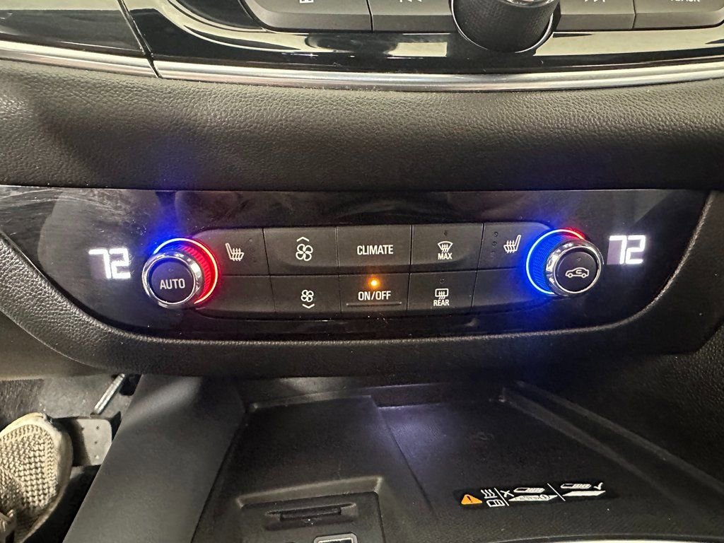 Used 2023 Buick Enclave Essence w/ Experience Buick Package AWD/4WD image 32