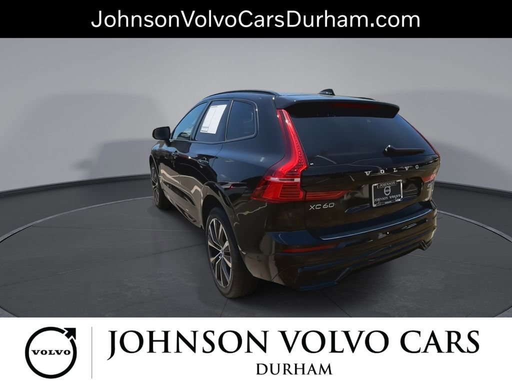 Used 2023 Volvo XC60 B5 Plus AWD/4WD image 7