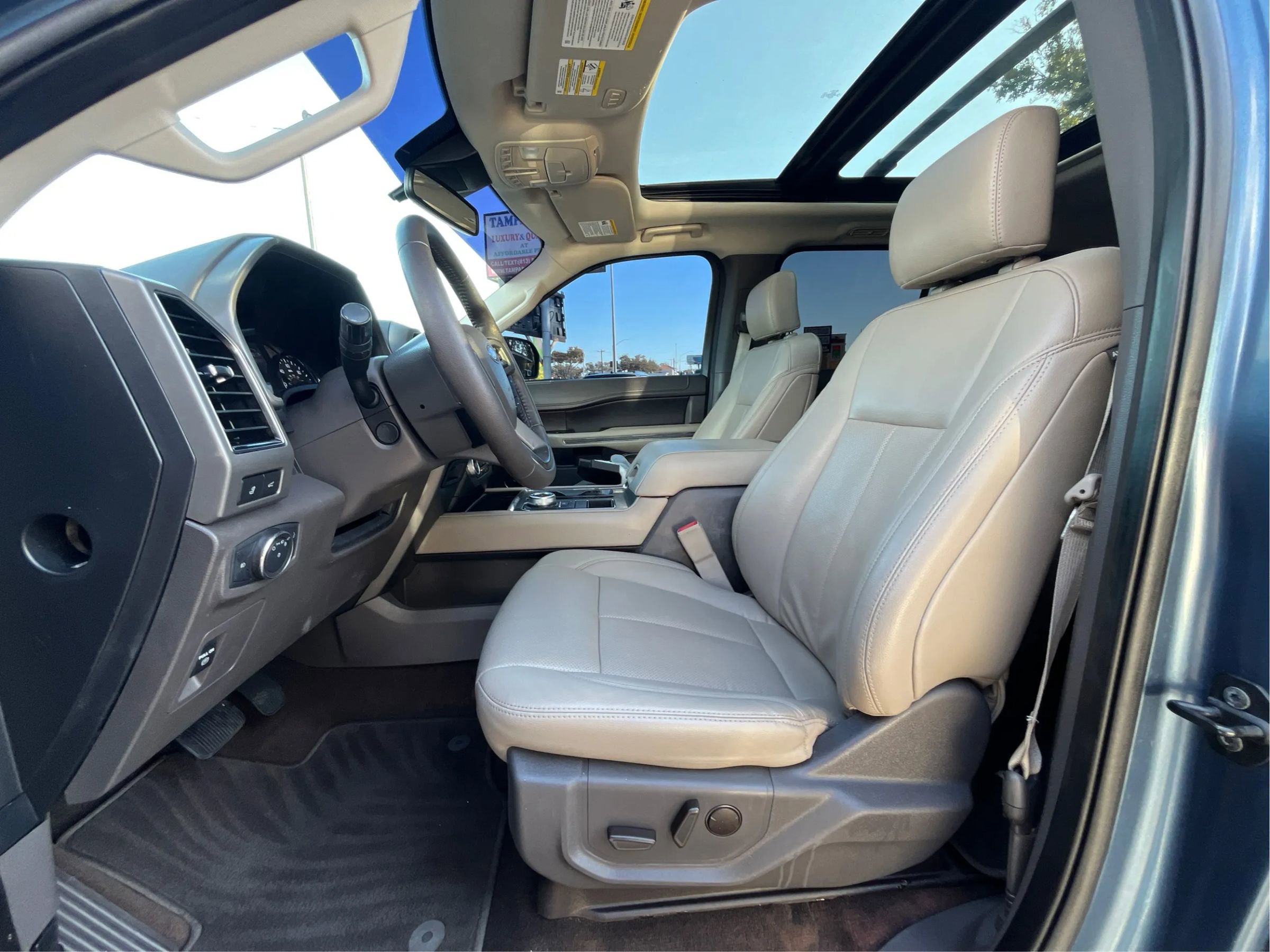 Used 2020 Ford Expedition XLT w/ Equipment Group 202A image 11