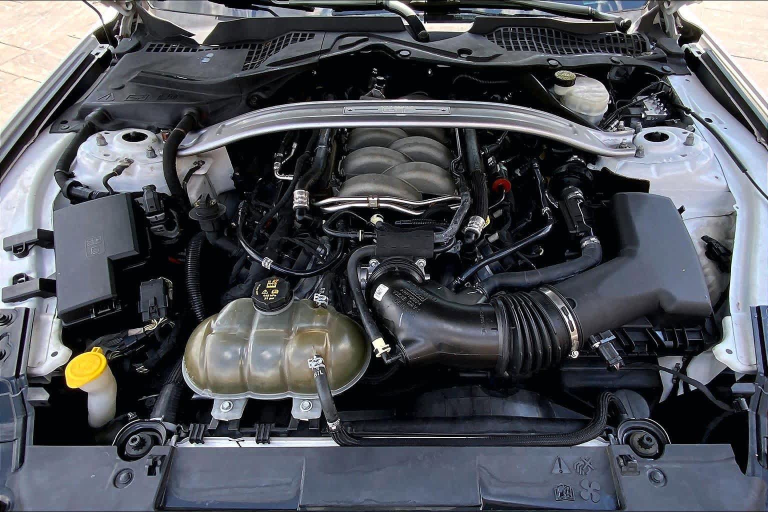 Used 2019 Ford Mustang GT Premium w/ Equipment Group 401A RWD image 31