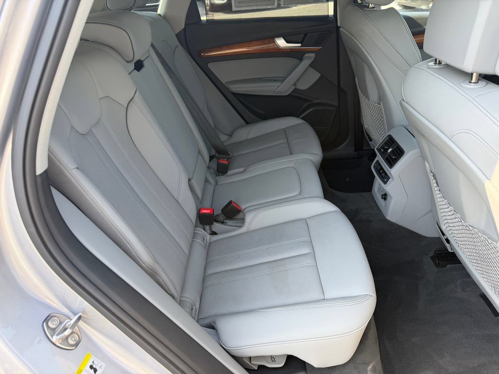 Certified 2023 Audi Q5 2.0T Prestige AWD/4WD image 18