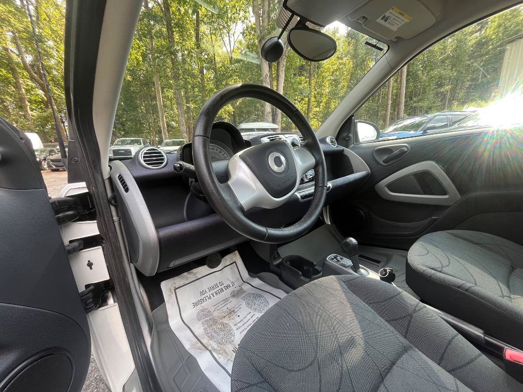Used 2014 smart fortwo pure RWD image 13