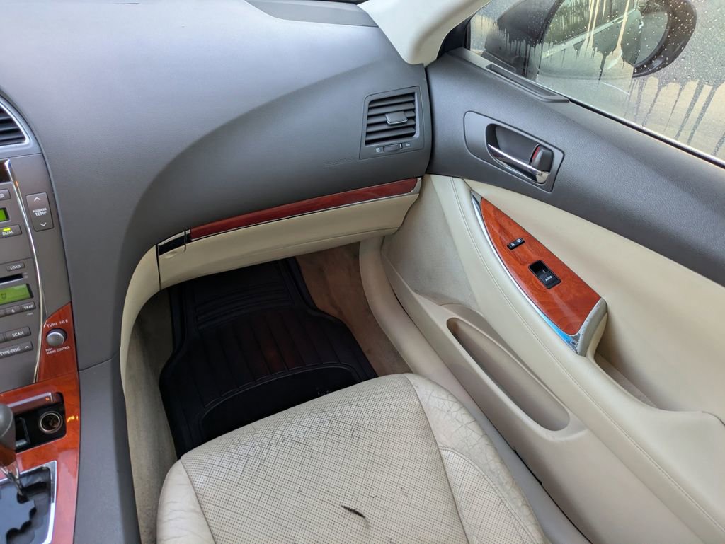 Used 2010 Lexus ES 350 FWD image 16