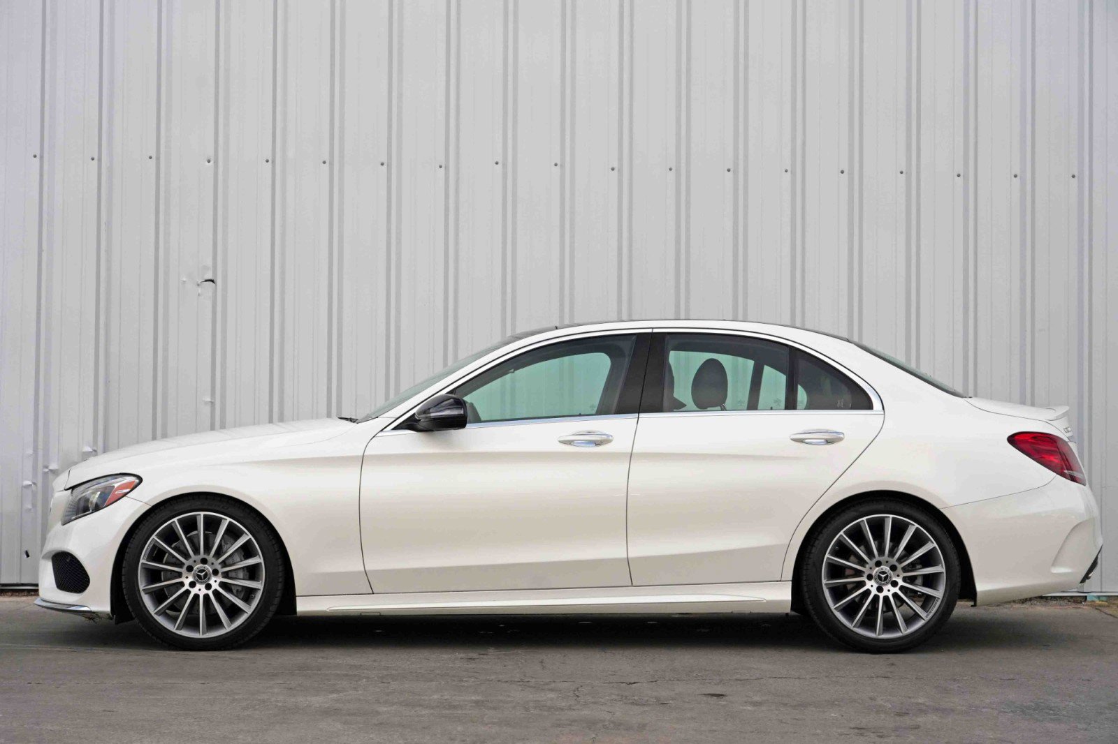 Used 2018 Mercedes-Benz C 300 Sedan image 8