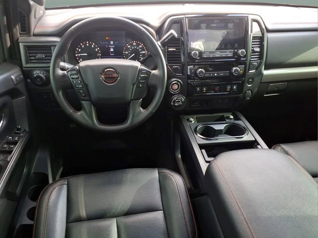 Used 2023 Nissan Titan PRO-4X w/ Pro-4x Convenience Package AWD/4WD image 9