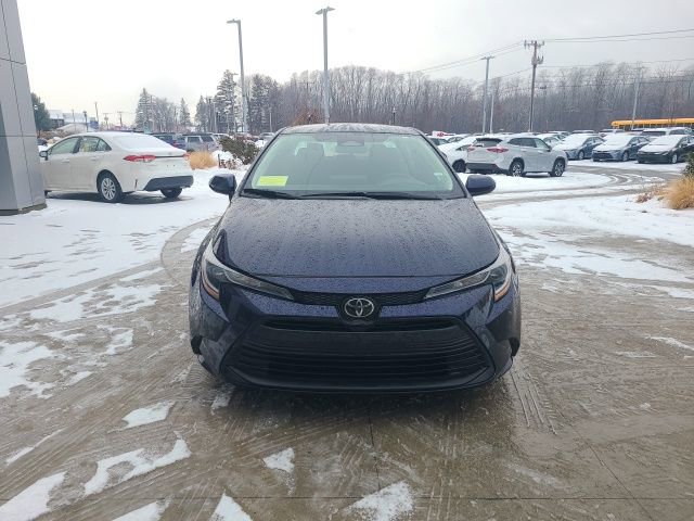 Used 2024 Toyota Corolla LE image 2