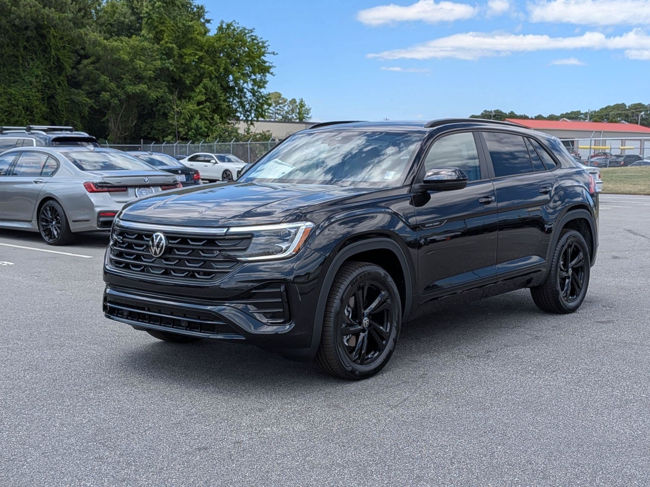 New 2026 Volkswagen Atlas Cross Sport SEL R-Line AWD/4WD image 7