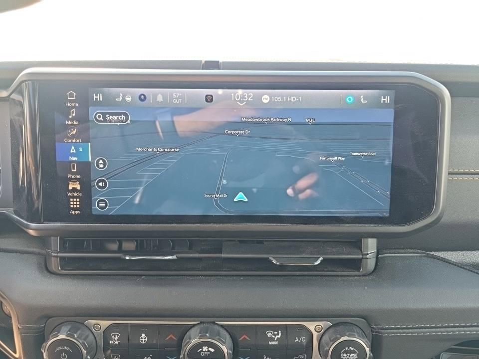 Used 2024 Jeep Wrangler Unlimited Sahara w/ Technology Group image 16