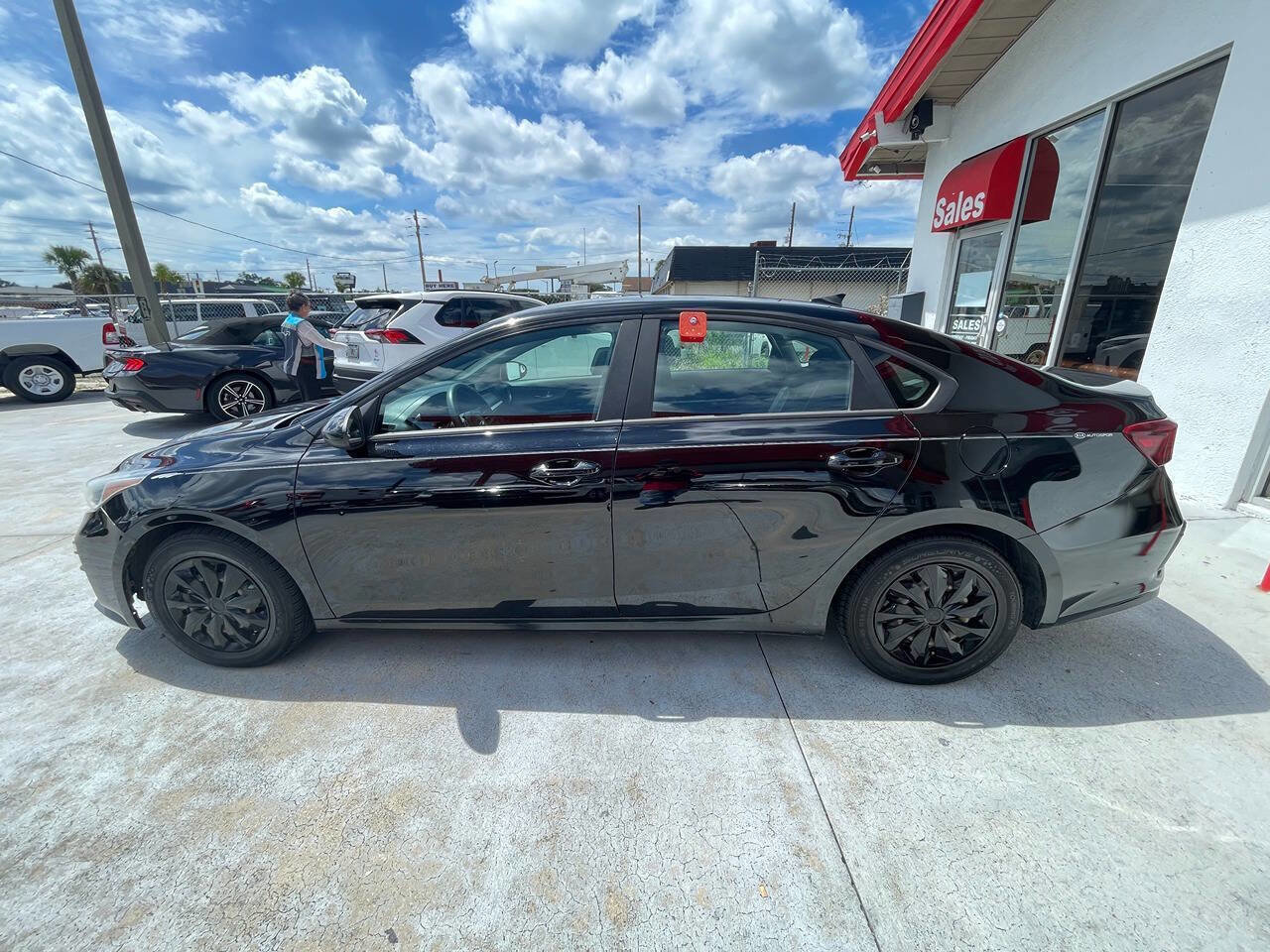 Used 2020 Kia Forte Sedan FWD image 4