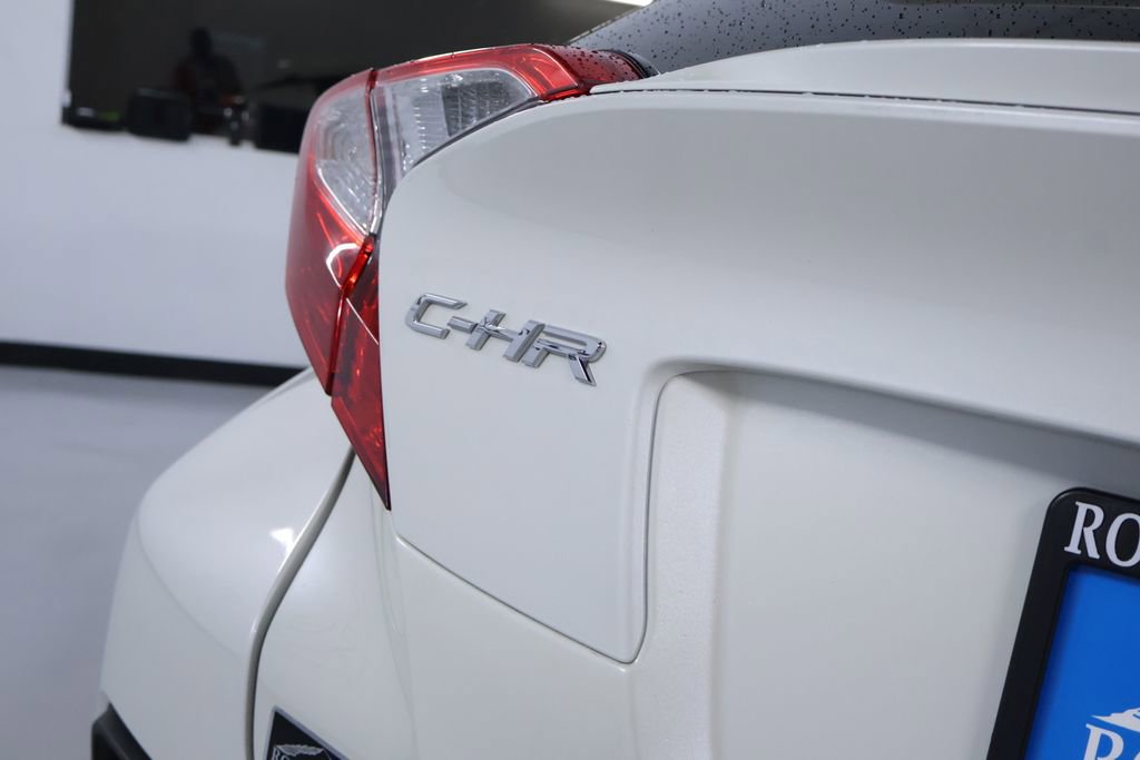 Used 2021 Toyota C-HR Limited image 10