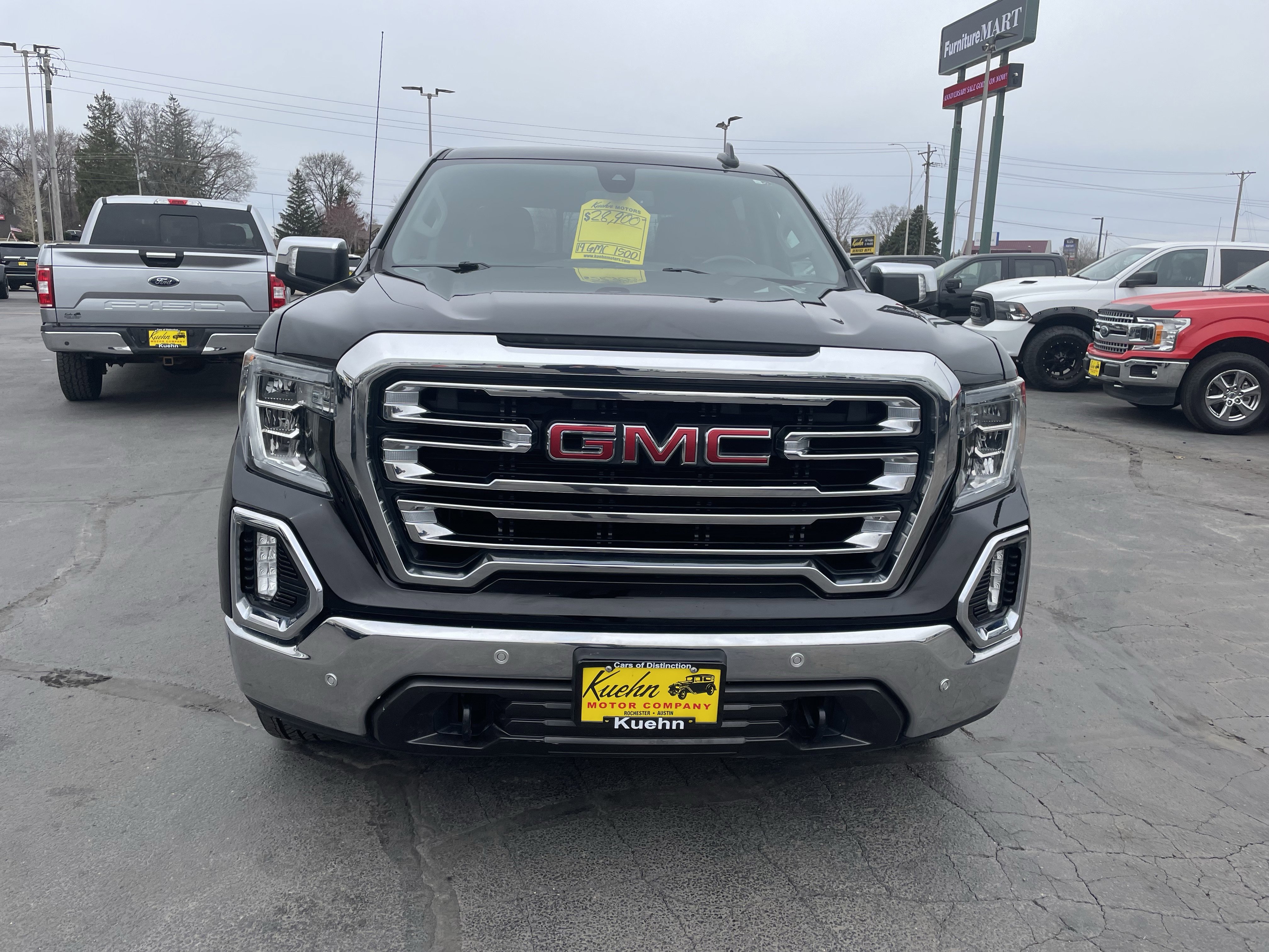 Used 2019 GMC Sierra 1500 SLT w/ SLT Premium Plus Package AWD/4WD image 3