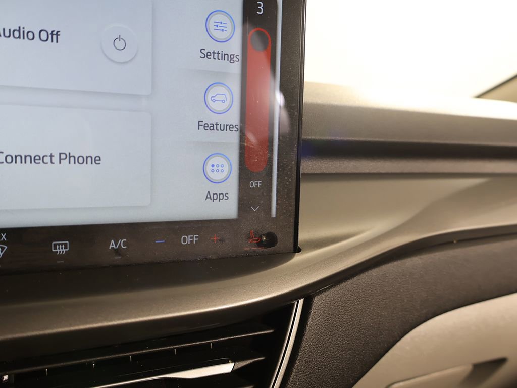 Used 2024 Ford Escape SE image 45