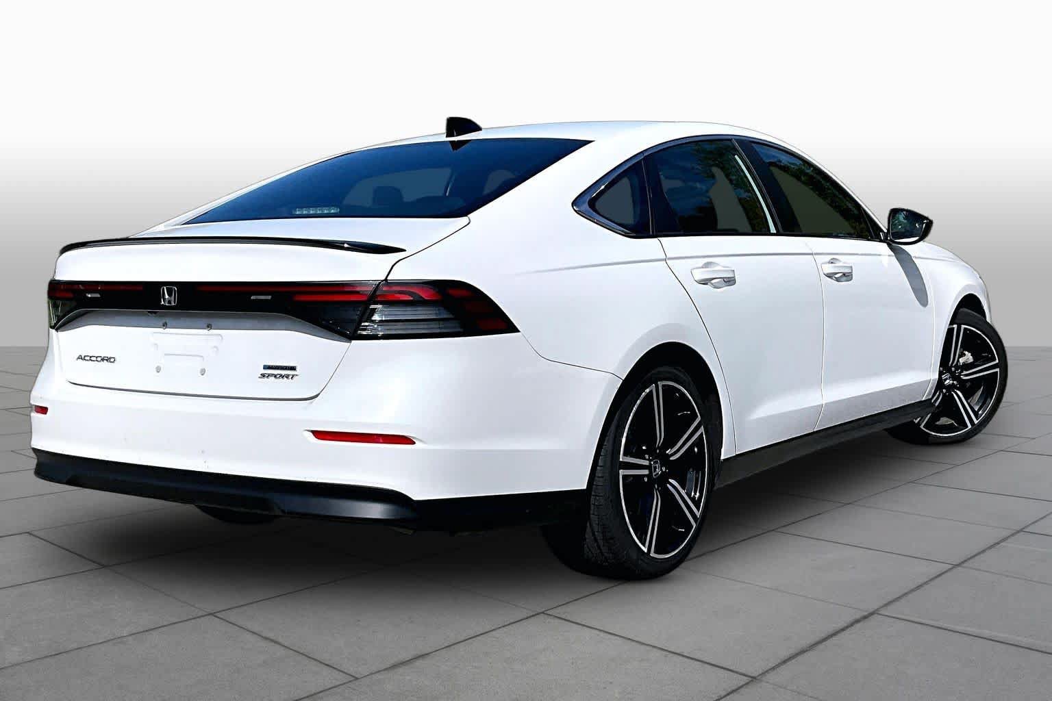 Used 2024 Honda Accord Sport image 13