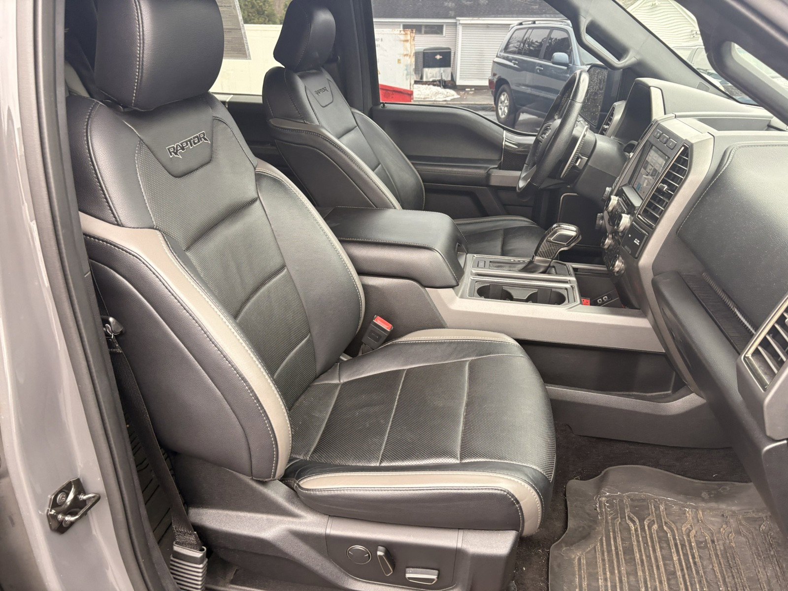 Used 2018 Ford F150 Raptor w/ Equipment Group 802A Luxury image 22