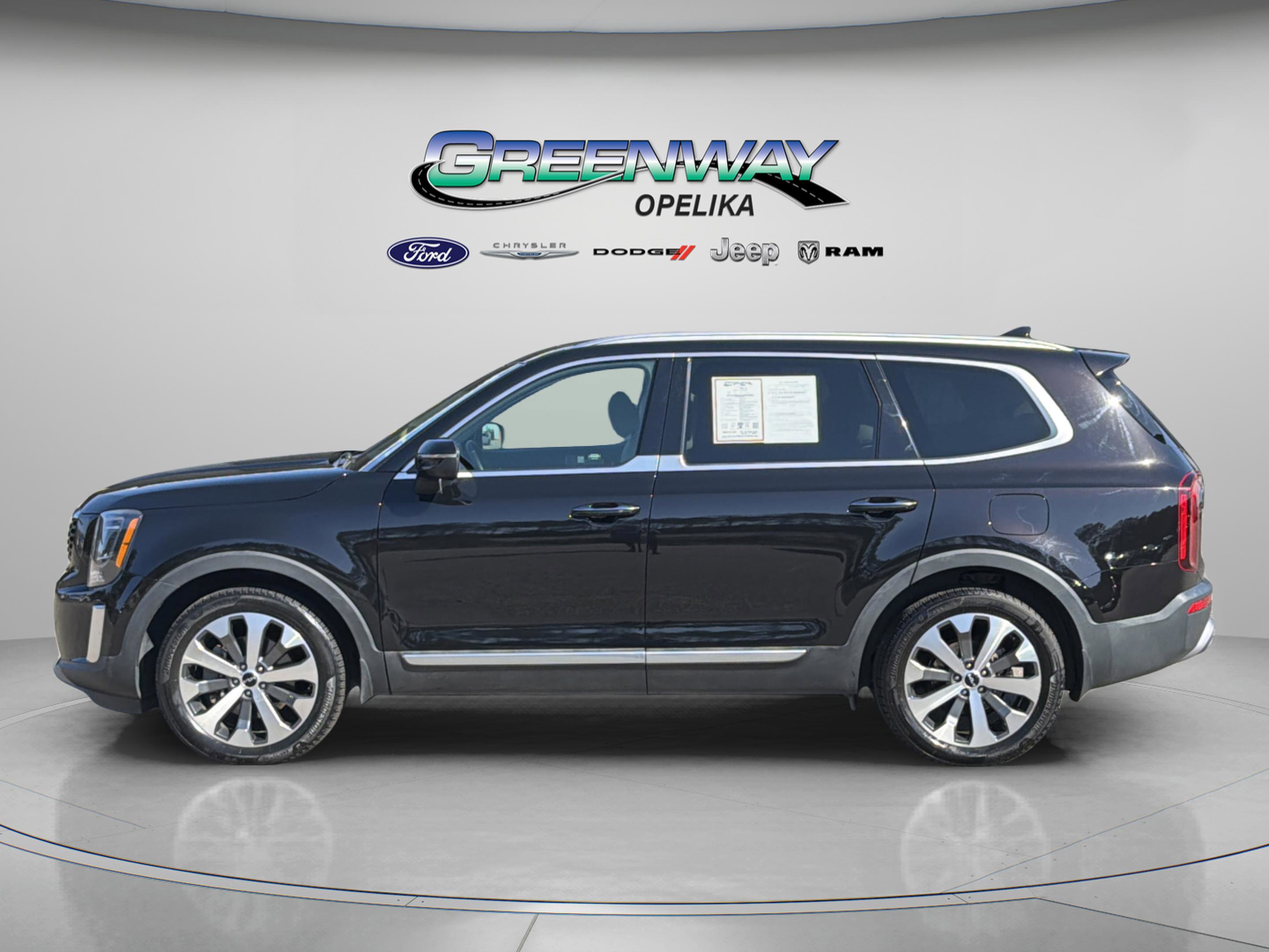 Used 2022 Kia Telluride S image 4