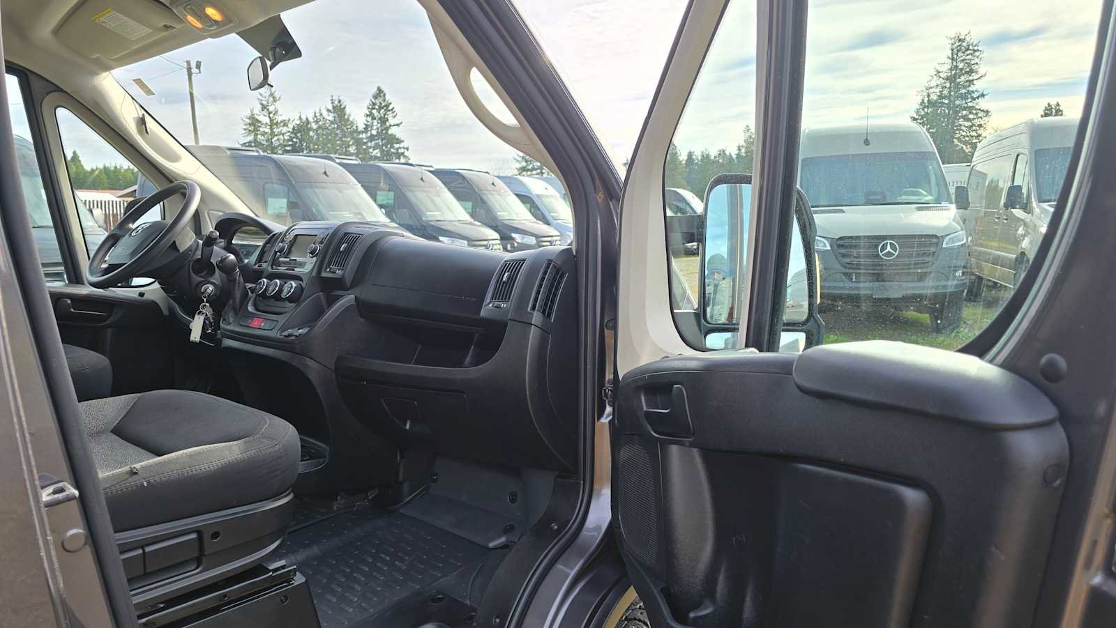 Used 2019 RAM ProMaster 2500 image 10