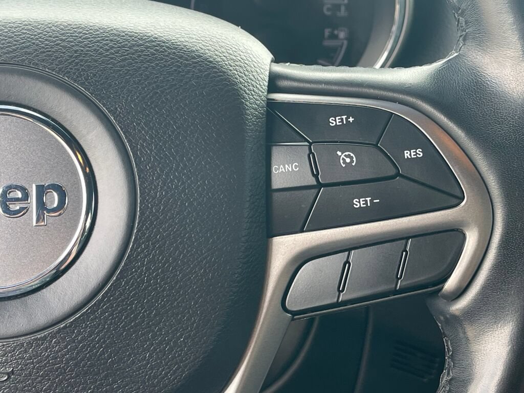 Used 2019 Jeep Grand Cherokee Altitude AWD/4WD image 21