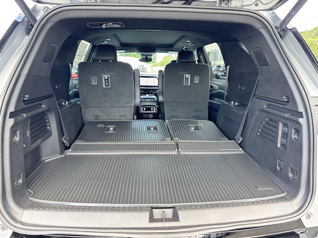 New 2026 Chevrolet Traverse High Country w/ LPO, Floor Liner Package image 16