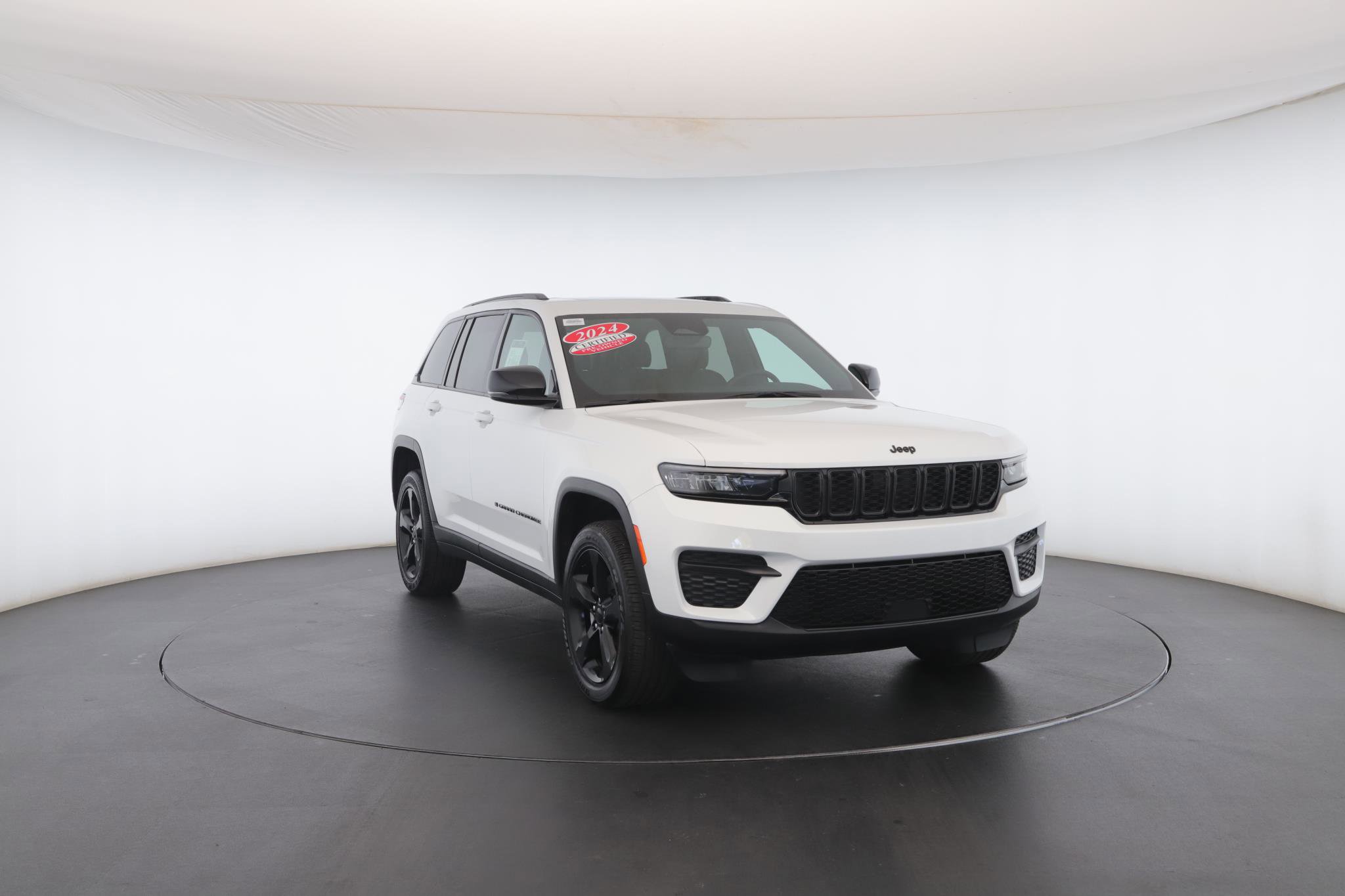 Used 2024 Jeep Grand Cherokee Altitude image 37