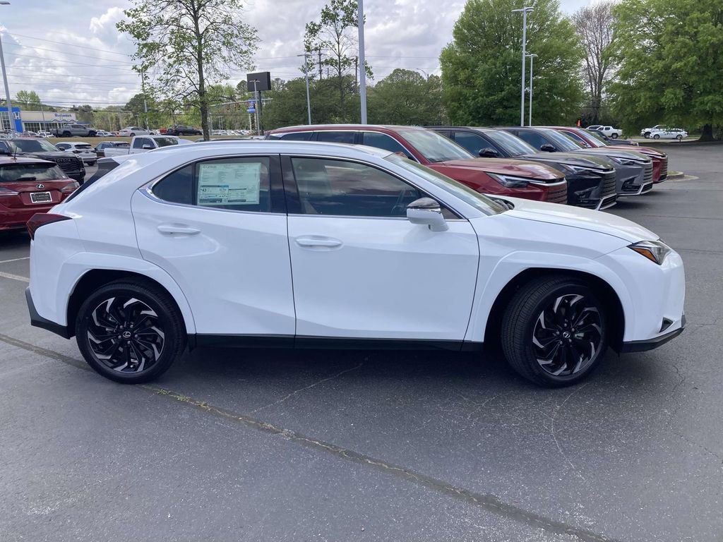 New 2026 Lexus UX 300h FWD image 2