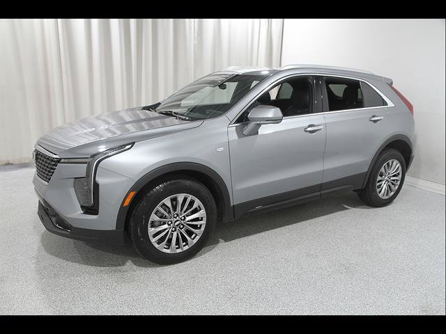 Certified 2024 Cadillac XT4 Premium Luxury AWD/4WD image 3