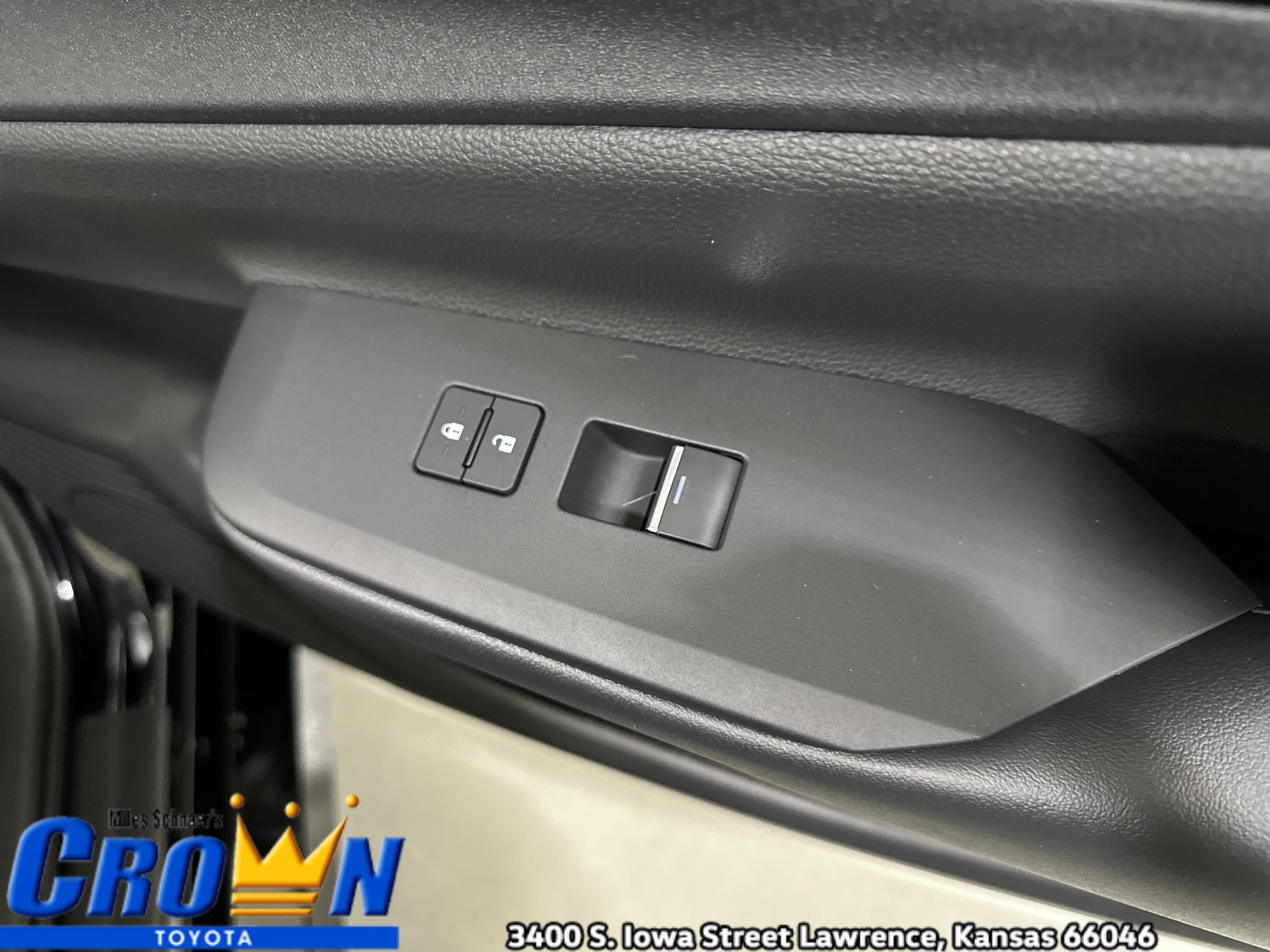 New 2026 Toyota Prius AWD image 39