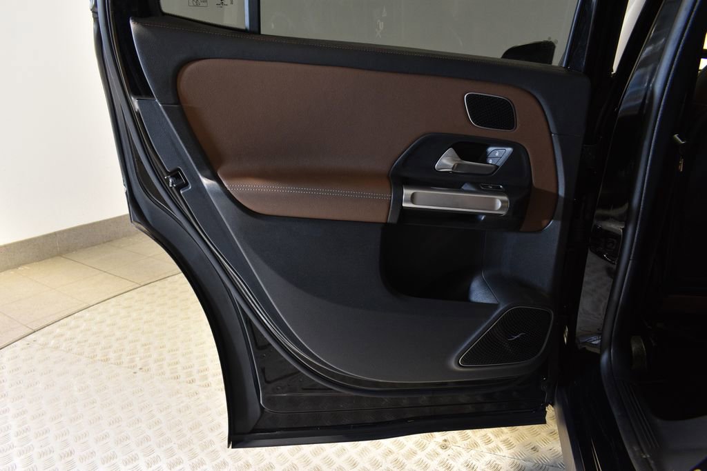 Used 2023 Mercedes-Benz GLB 35 AMG 4MATIC image 27