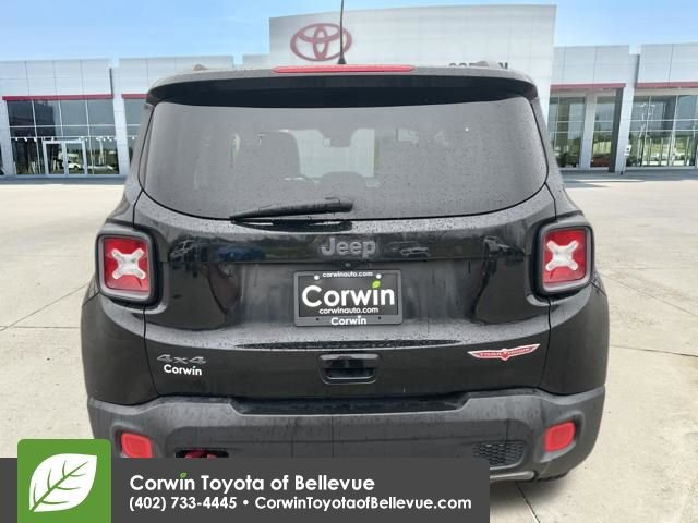 Used 2018 Jeep Renegade Trailhawk image 4