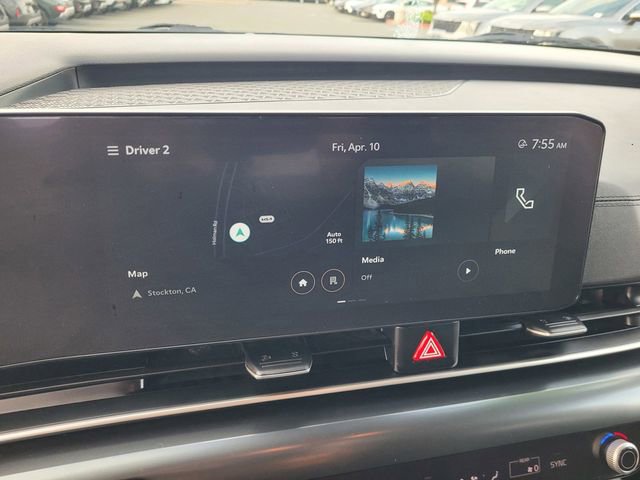 Used 2025 Kia Carnival LX FWD image 12