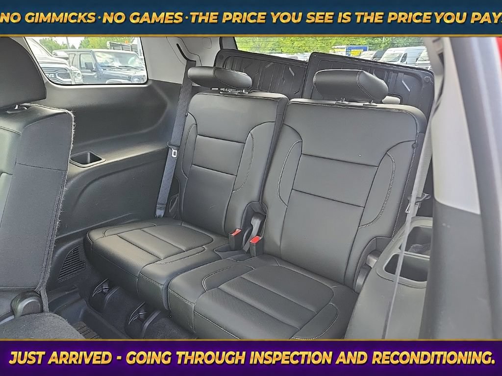 Used 2021 GMC Acadia SLT w/ LPO, Floor Liner Package FWD image 14