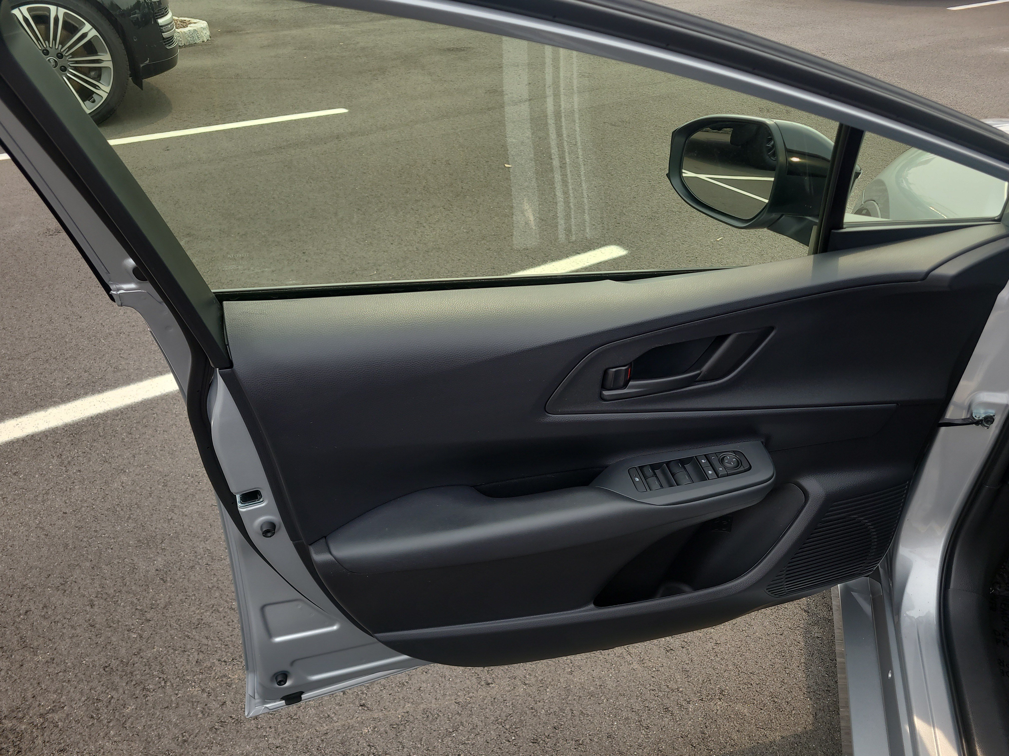 Certified 2026 Toyota Prius Plug-In Hybrid FWD image 14